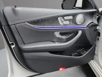2023 Mercedes-Benz E-Класс с пробегом 30 713 км