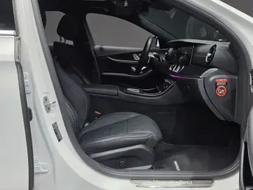 2023 Mercedes-Benz E-Класс с пробегом 30 713 км