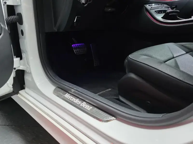 2023 Mercedes-Benz E-Класс с пробегом 30 713 км