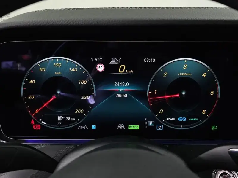 2022 Mercedes-Benz E-Класс с пробегом 28 558 км