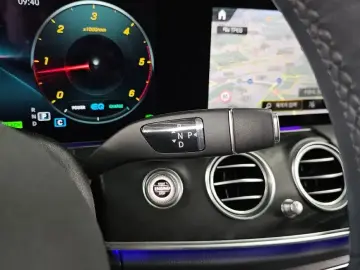 2022 Mercedes-Benz E-Класс с пробегом 28 558 км