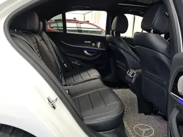 2022 Mercedes-Benz E-Класс с пробегом 28 558 км