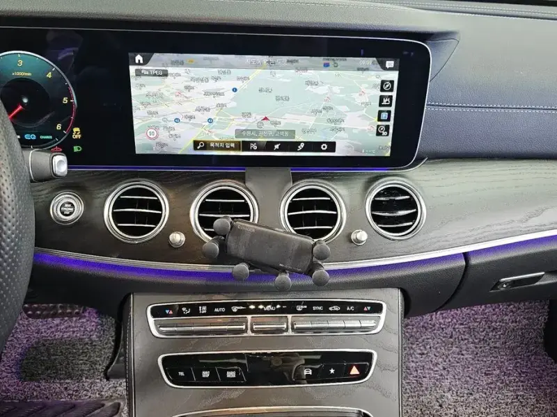 2022 Mercedes-Benz E-Класс с пробегом 28 558 км