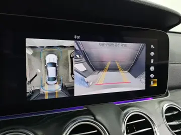 2022 Mercedes-Benz E-Класс с пробегом 28 558 км