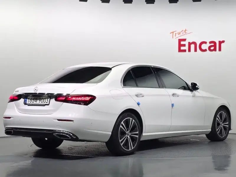 2021 Mercedes-Benz E-Класс с пробегом 50 917 км