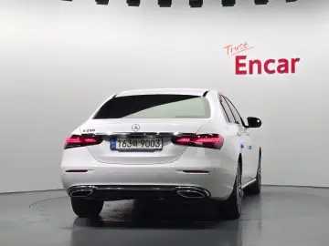 2021 Mercedes-Benz E-Класс с пробегом 50 917 км