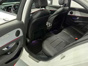 2021 Mercedes-Benz E-Класс с пробегом 50 917 км