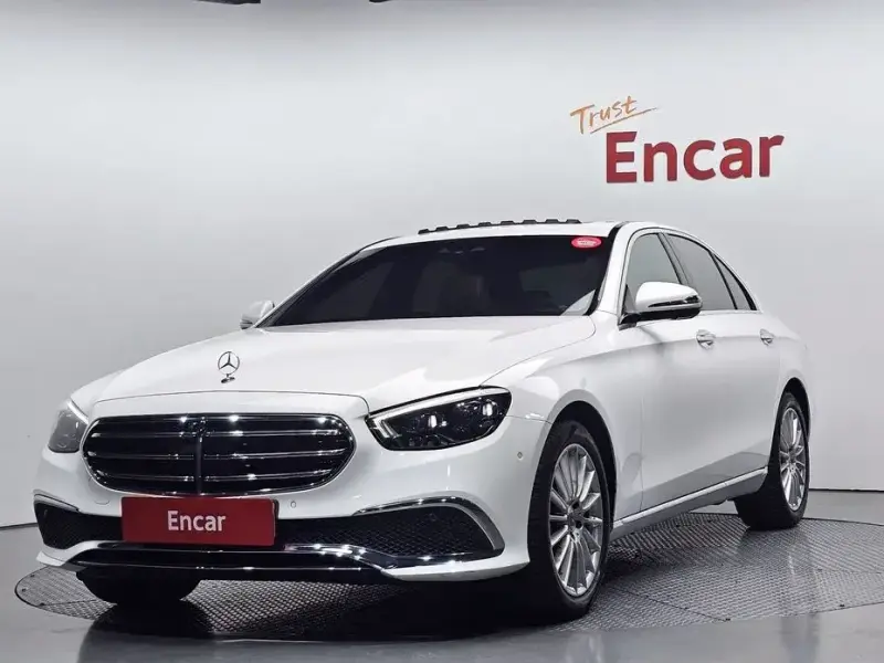2022 Mercedes-Benz E-Класс с пробегом 11 055 км