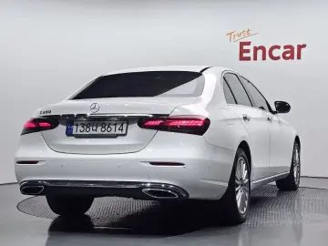 2022 Mercedes-Benz E-Класс с пробегом 11 055 км