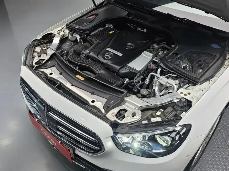2022 Mercedes-Benz E-Класс с пробегом 11 055 км