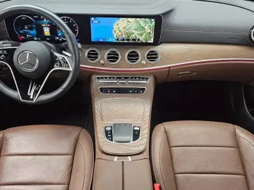 2022 Mercedes-Benz E-Класс с пробегом 11 055 км