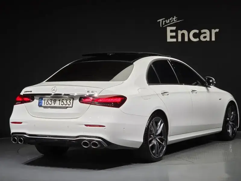 2022 Mercedes-Benz E-Класс с пробегом 89 021 км