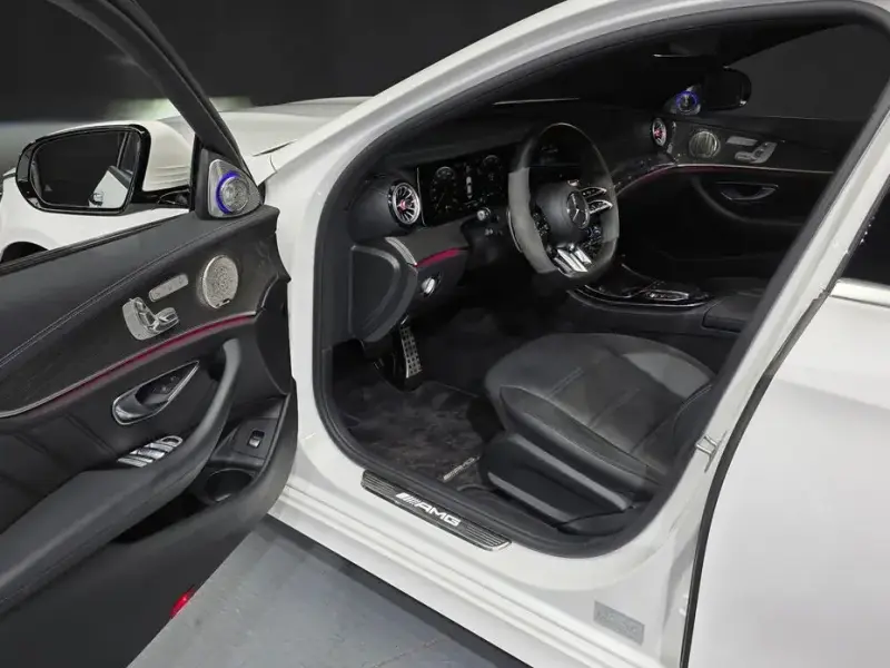 2022 Mercedes-Benz E-Класс с пробегом 89 021 км