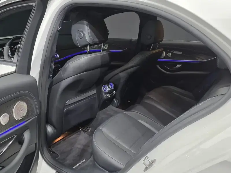 2022 Mercedes-Benz E-Класс с пробегом 89 021 км