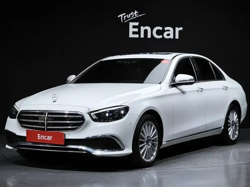 2023 Mercedes-Benz E-Класс с пробегом 24 803 км