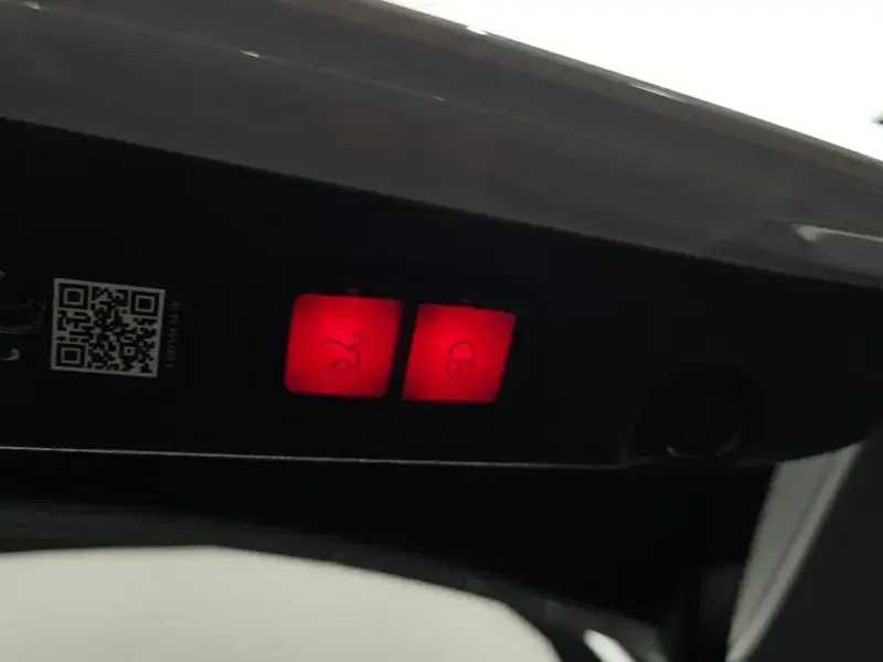 2023 Mercedes-Benz E-Класс с пробегом 24 803 км