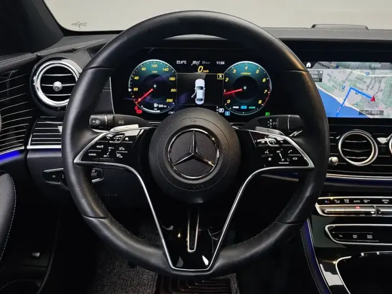2023 Mercedes-Benz E-Класс с пробегом 40 040 км