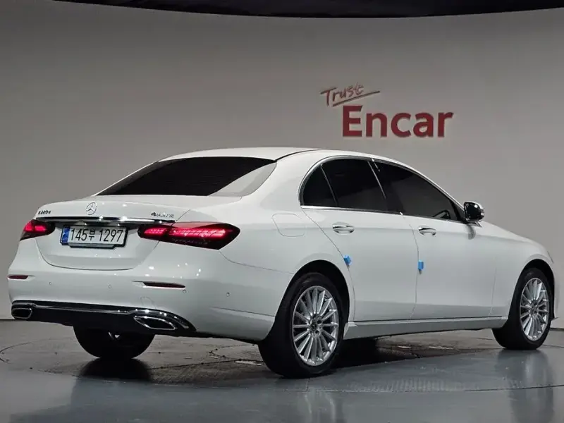 2023 Mercedes-Benz E-Класс с пробегом 112 161 км