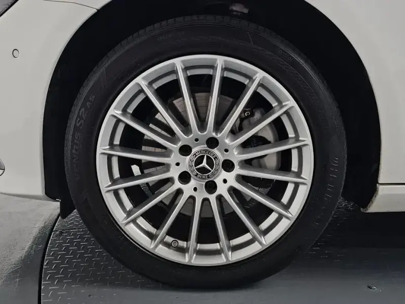 2023 Mercedes-Benz E-Класс с пробегом 112 161 км