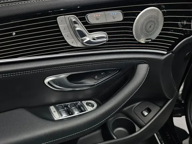 2023 Mercedes-Benz E-Класс с пробегом 40 040 км