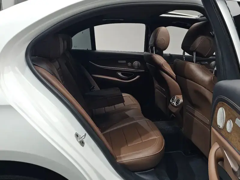2023 Mercedes-Benz E-Класс с пробегом 112 161 км