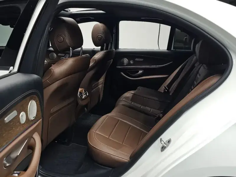 2023 Mercedes-Benz E-Класс с пробегом 112 161 км