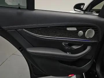 2023 Mercedes-Benz E-Класс с пробегом 40 040 км