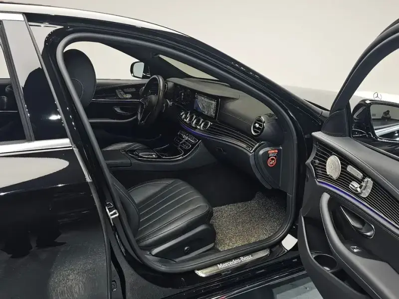 2023 Mercedes-Benz E-Класс с пробегом 40 040 км