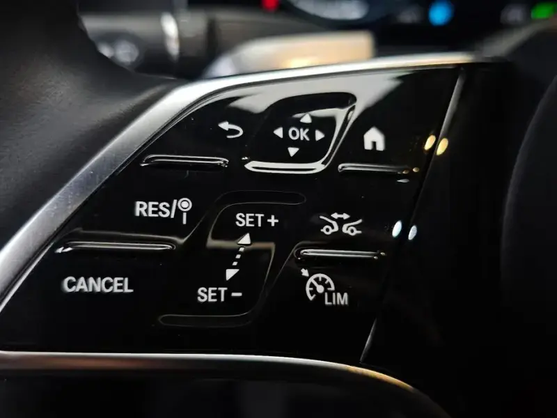 2023 Mercedes-Benz E-Класс с пробегом 40 040 км