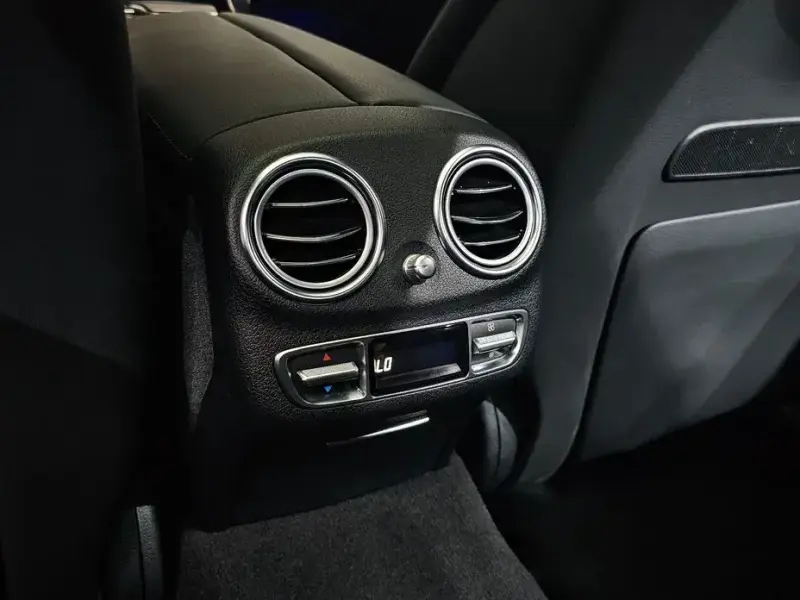 2023 Mercedes-Benz E-Класс с пробегом 40 040 км