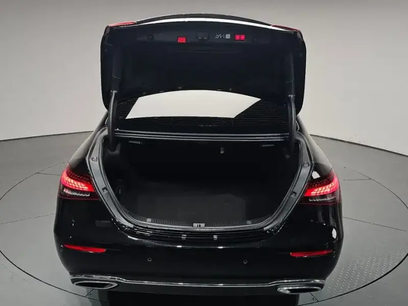2023 Mercedes-Benz E-Класс с пробегом 40 040 км
