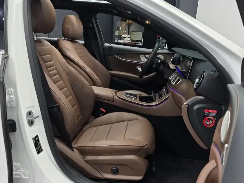 2023 Mercedes-Benz E-Класс с пробегом 26 889 км
