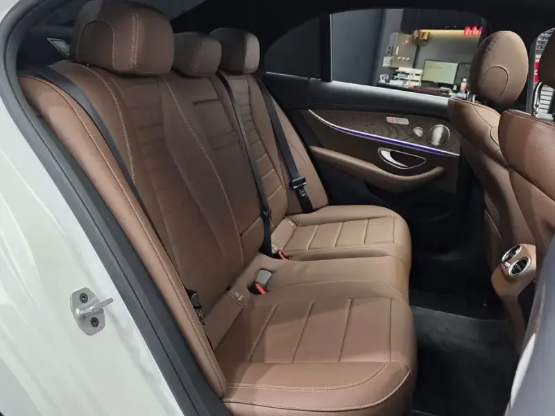 2023 Mercedes-Benz E-Класс с пробегом 26 889 км
