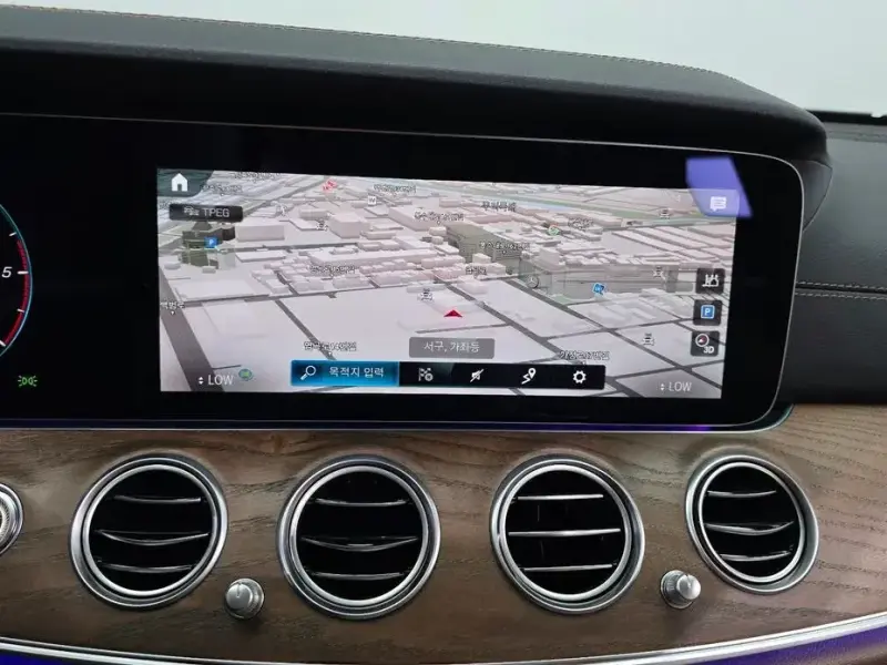 2023 Mercedes-Benz E-Класс с пробегом 26 889 км