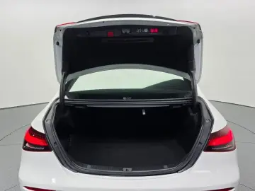 2023 Mercedes-Benz E-Класс с пробегом 26 889 км