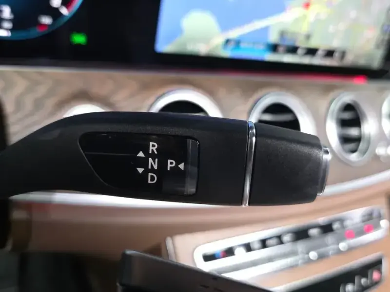 2022 Mercedes-Benz E-Класс с пробегом 24 547 км
