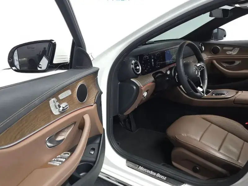 2022 Mercedes-Benz E-Класс с пробегом 24 547 км