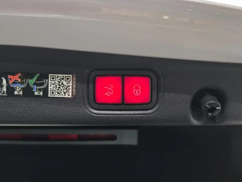 2023 Mercedes-Benz E-Класс с пробегом 26 889 км
