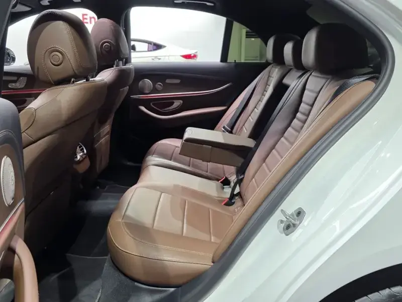 2022 Mercedes-Benz E-Класс с пробегом 85 667 км