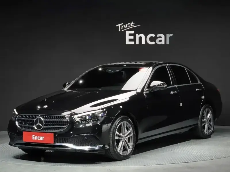 2022 Mercedes-Benz E-Класс с пробегом 48 949 км