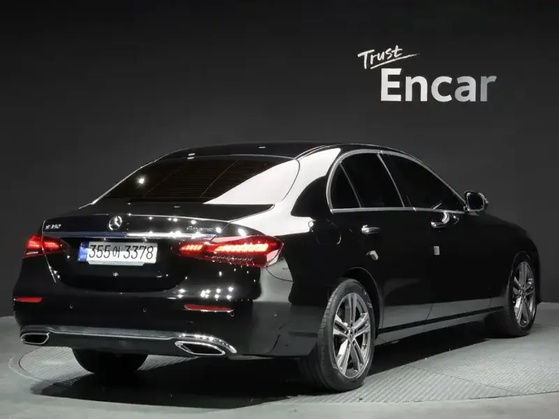 2022 Mercedes-Benz E-Класс с пробегом 48 949 км