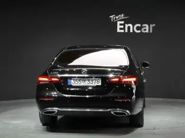 2022 Mercedes-Benz E-Класс с пробегом 48 949 км