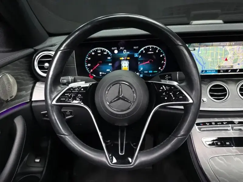 2022 Mercedes-Benz E-Класс с пробегом 48 949 км