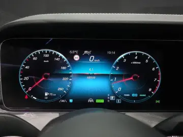 2022 Mercedes-Benz E-Класс с пробегом 48 949 км