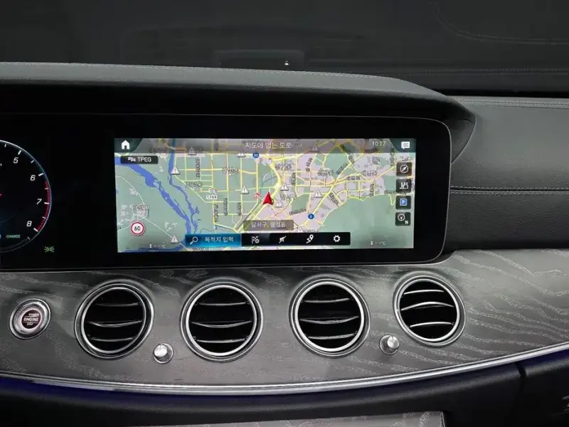 2022 Mercedes-Benz E-Класс с пробегом 48 949 км