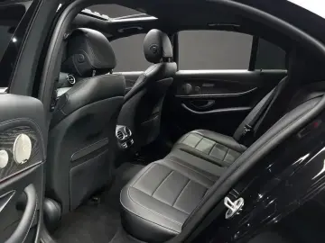 2022 Mercedes-Benz E-Класс с пробегом 48 949 км