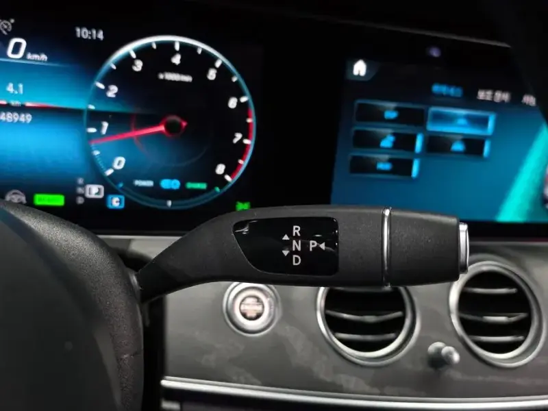 2022 Mercedes-Benz E-Класс с пробегом 48 949 км