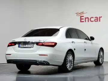 2022 Mercedes-Benz E-Класс с пробегом 111 485 км
