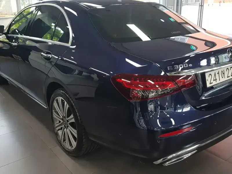 2022 Mercedes-Benz E-Класс с пробегом 68 087 км