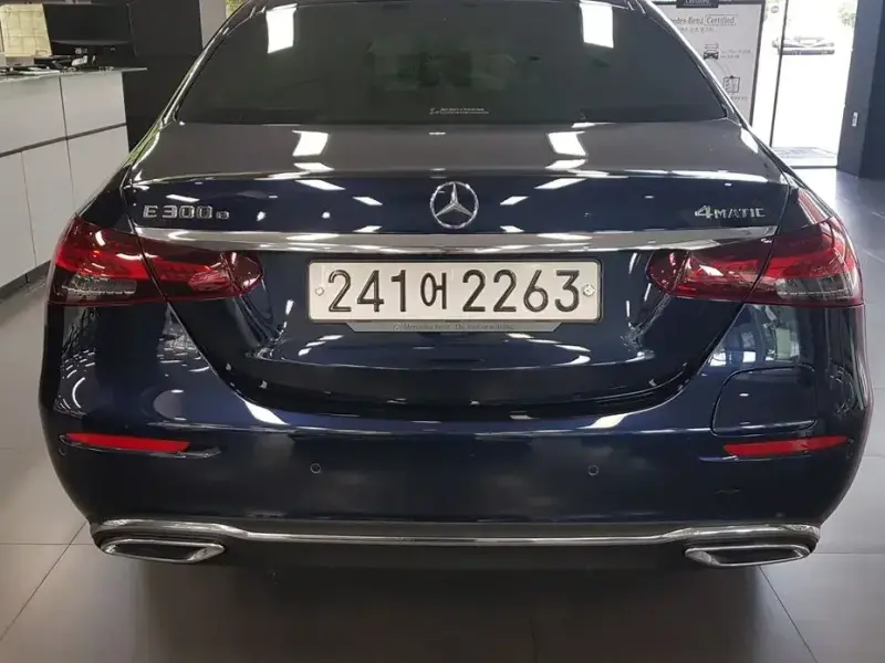 2022 Mercedes-Benz E-Класс с пробегом 68 087 км